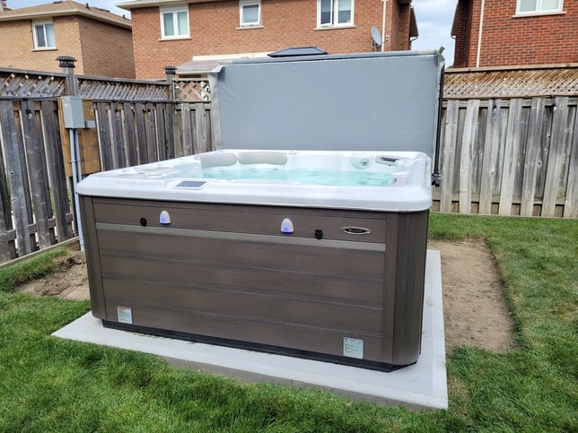 hydropool-midlands-small-hot-tub-install-uk-