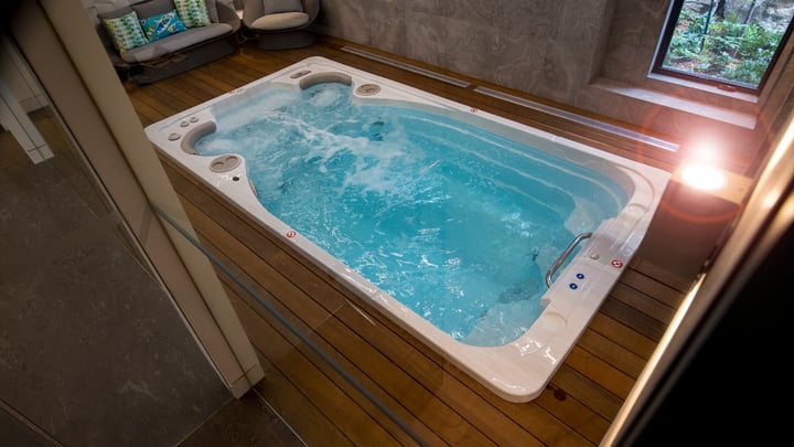 indoor-swim-spa-seating-jets-hydrotherapy