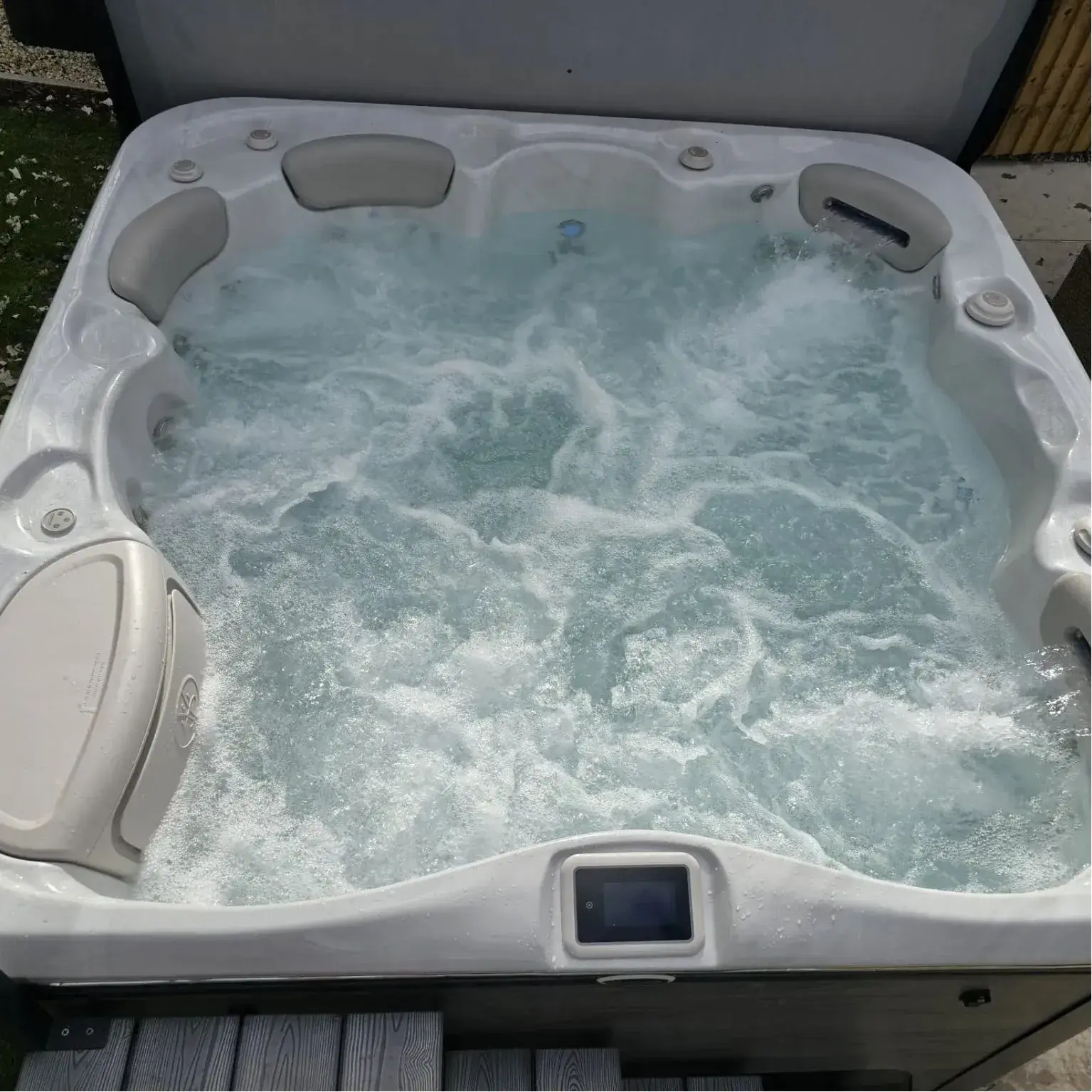 hot tub spa uk hydrotherapy