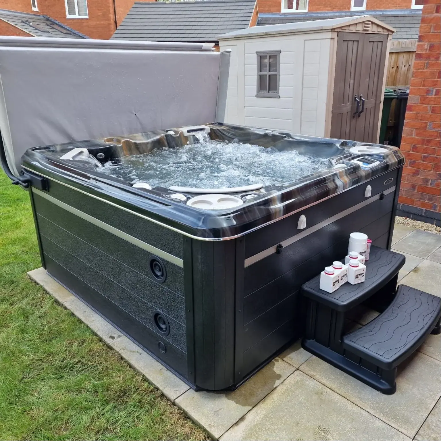 hydropool self cleaning hot tub with chemicals