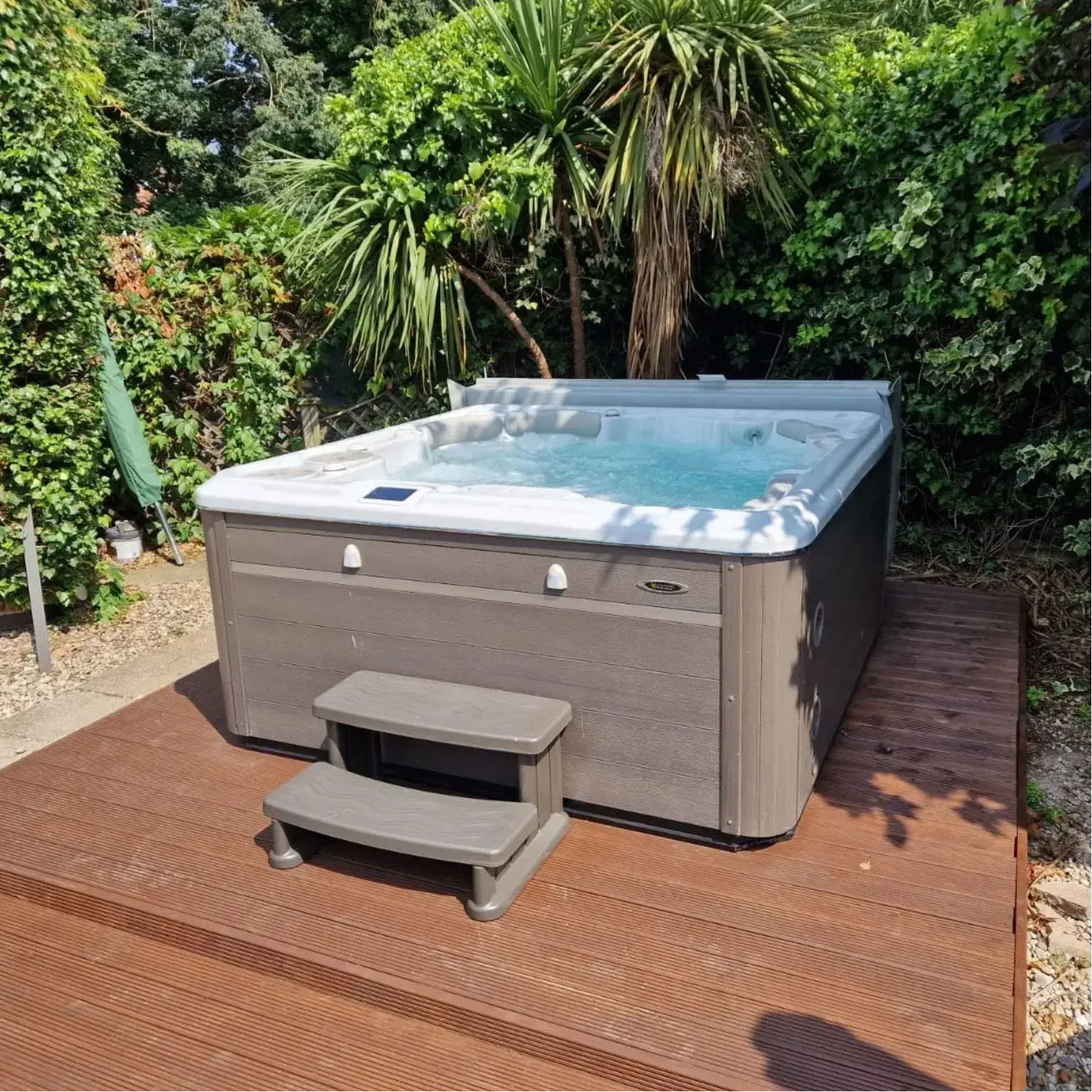 Hydropool hot tub decking install 