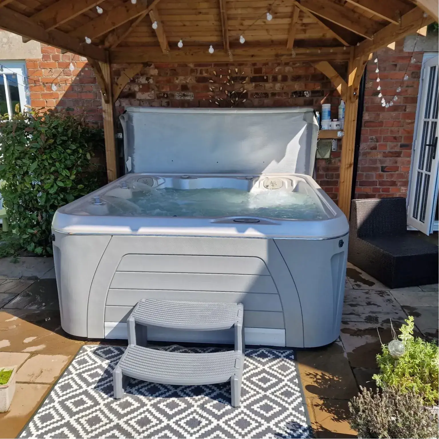 hydropool hot tub enclosure 