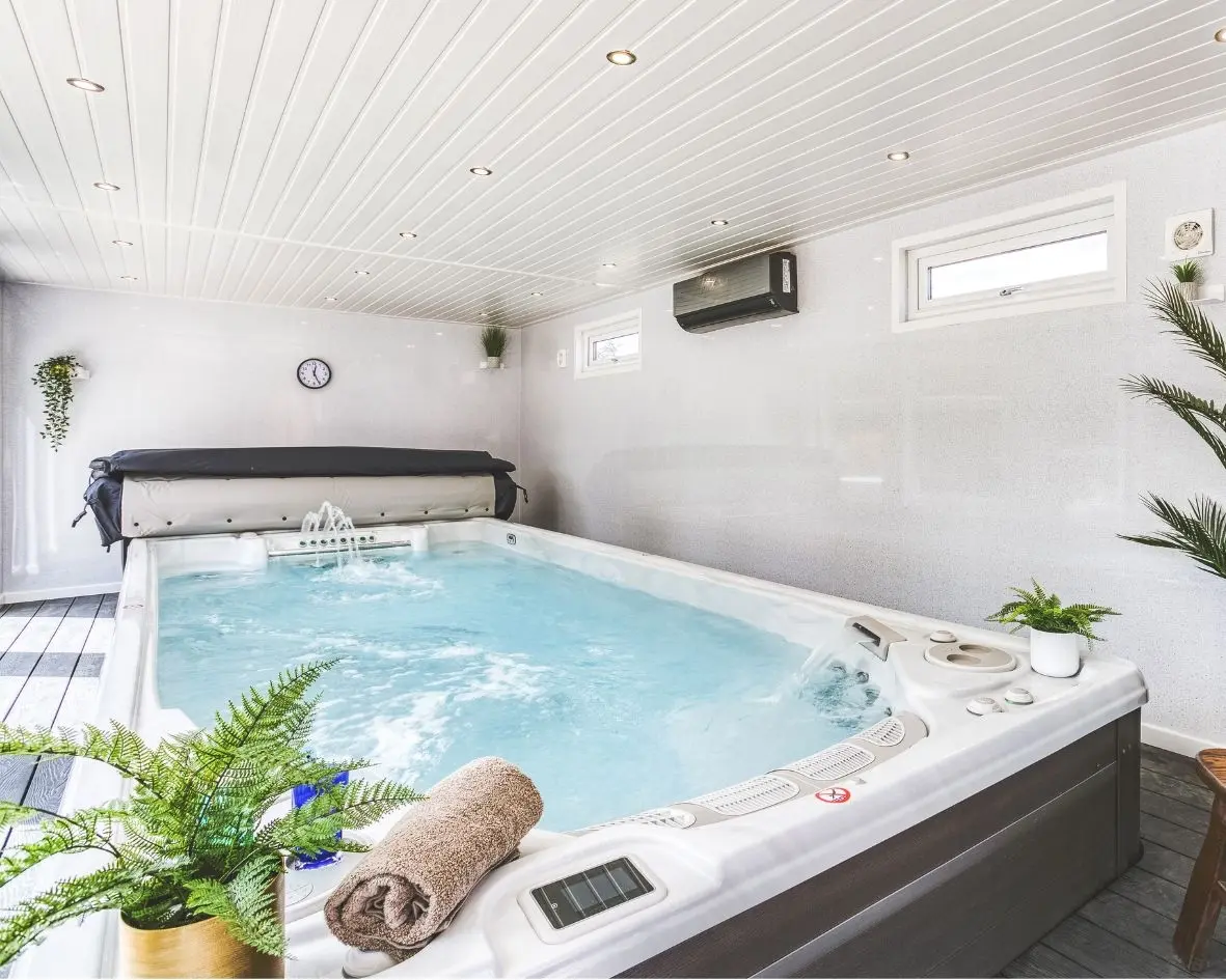 swim-spa-cabin-master-enclosure-room